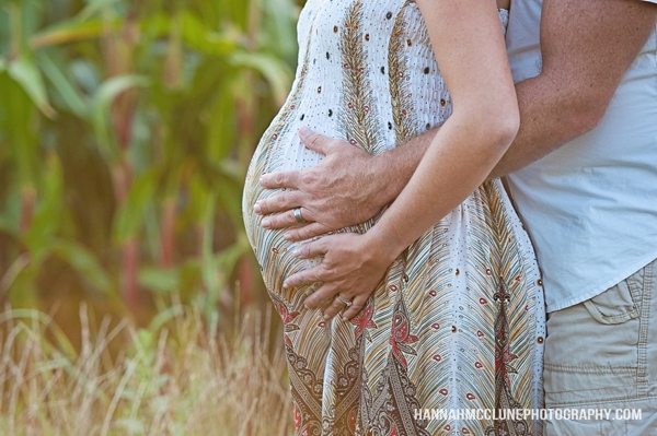 Maternity bump pregnancy photographer Reading Berkshire-9