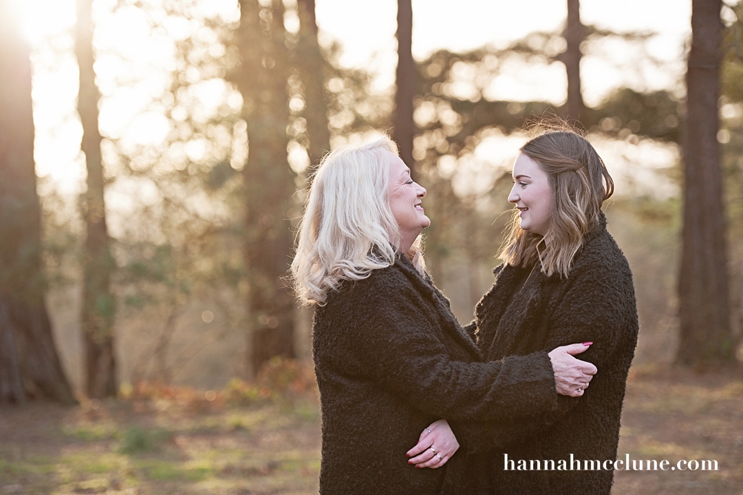 older family home and outdoor photo session finchampstead-13