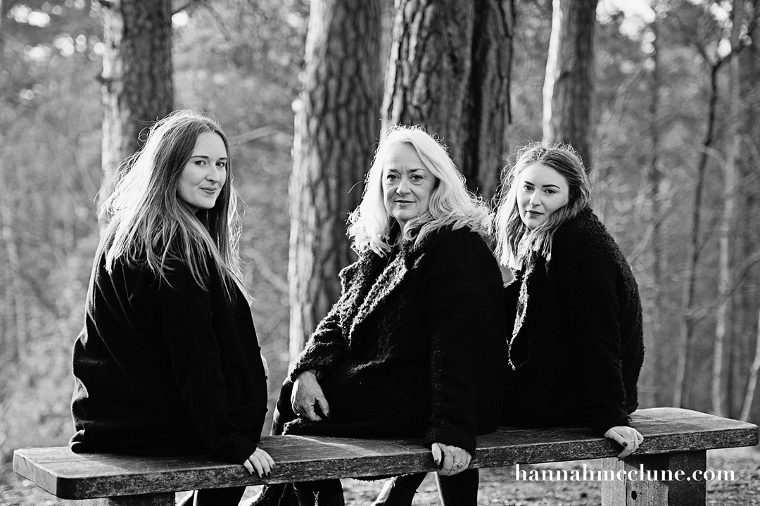 older family home and outdoor photo session finchampstead-6