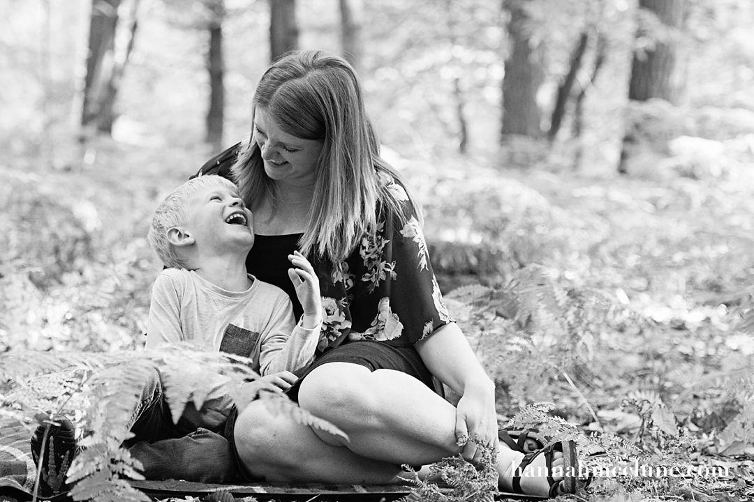 Family photography in the woods, Bracknell, Berkshire-18