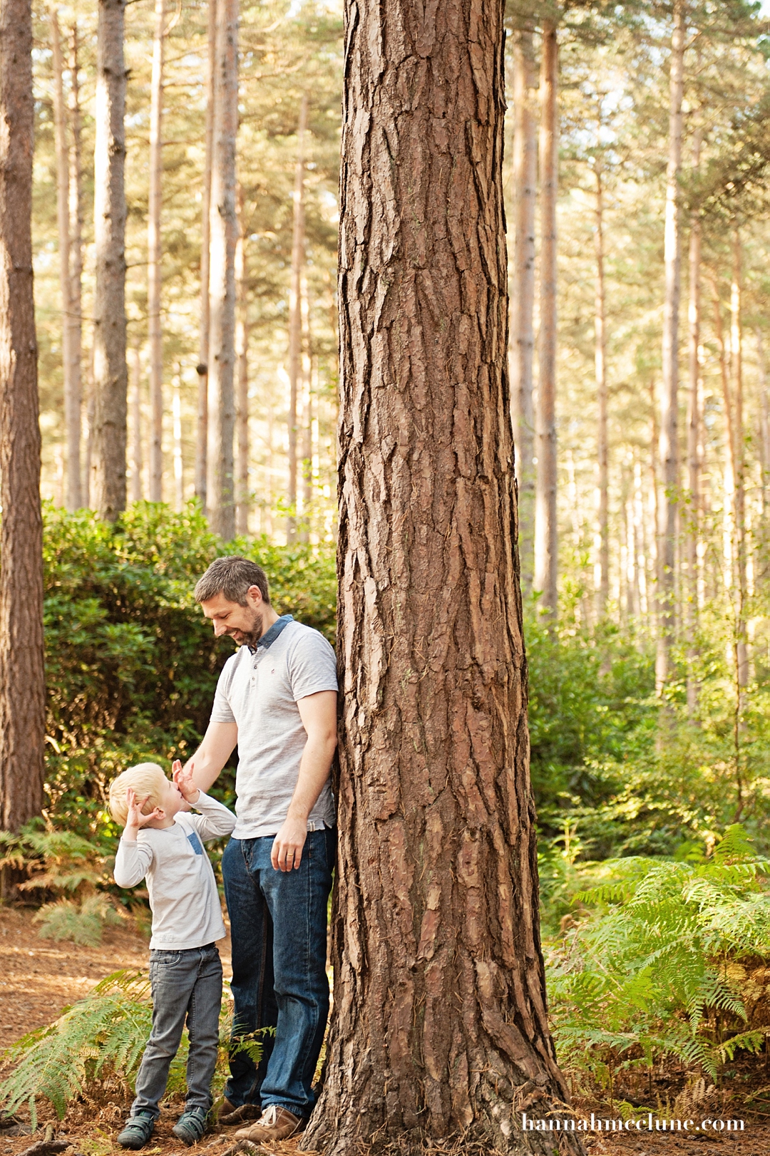 Family photography in the woods, Bracknell, Berkshire-5