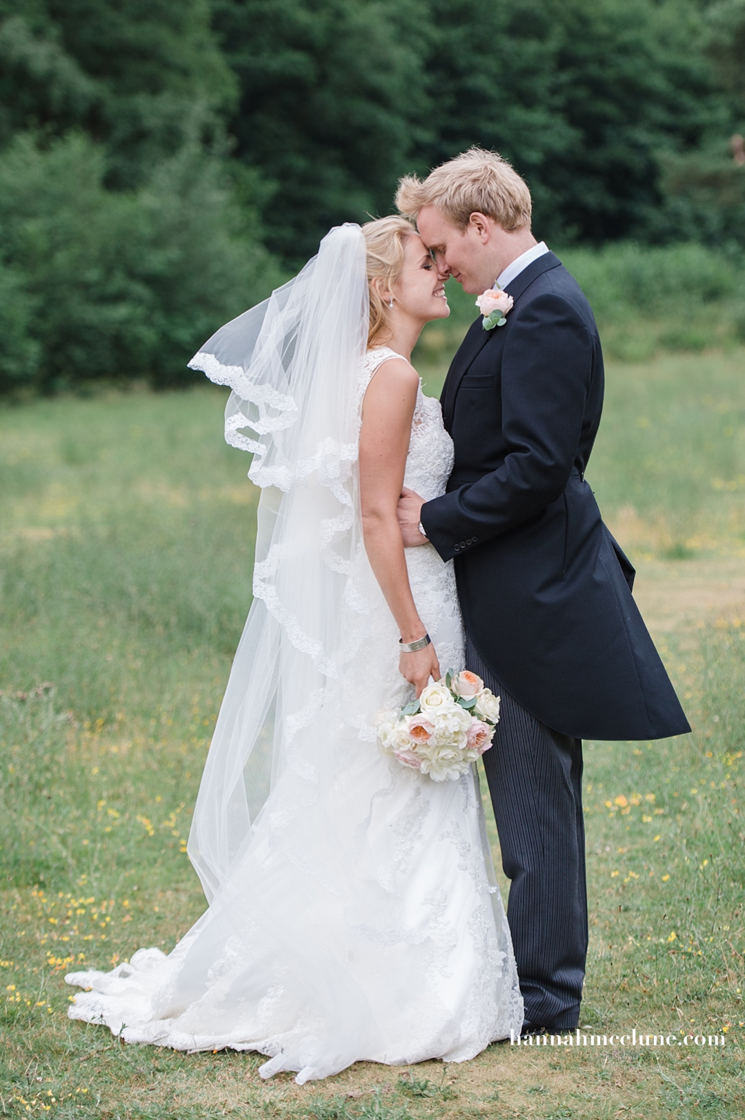 Berkshire wedding photographer-35