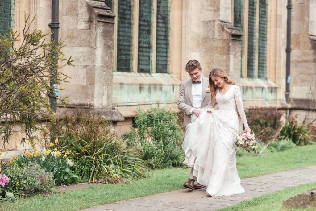 Intimate small wedding day photographer in Oxford